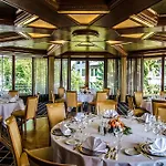 Waitz Hotel
