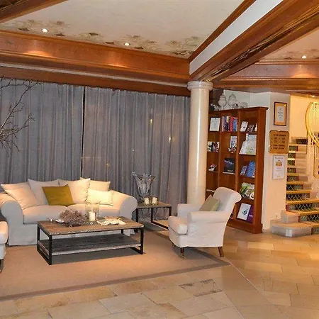 Waitz 4*