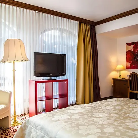 Hotel Waitz 4*